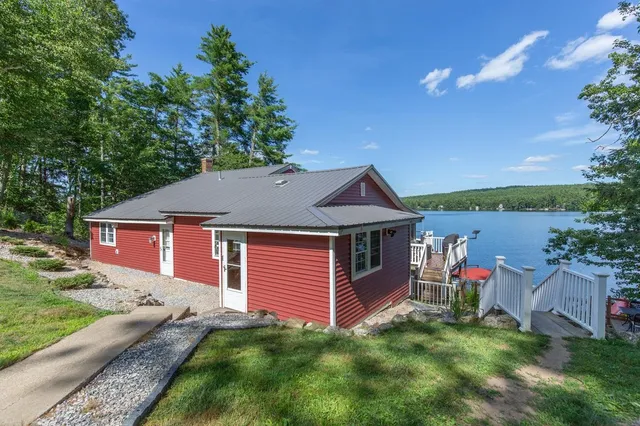 $1,395,000 | 245 North Road, Deerfield, NH 03037