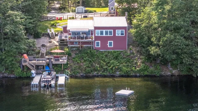 $1,395,000 | 245 North Road, Deerfield, NH 03037