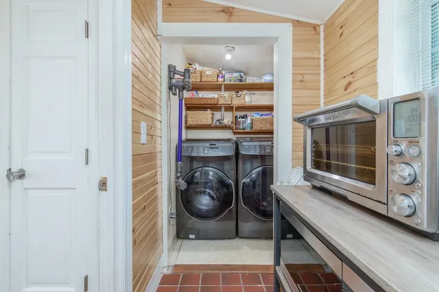 $1,395,000 | 245 North Road, Deerfield, NH 03037