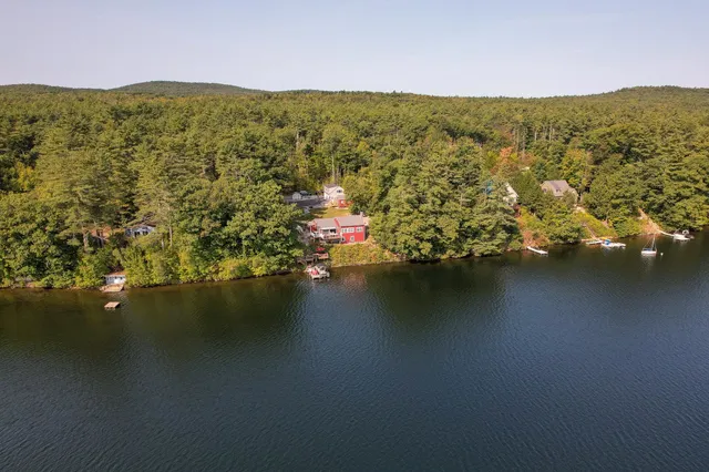 $1,395,000 | 245 North Road, Deerfield, NH 03037