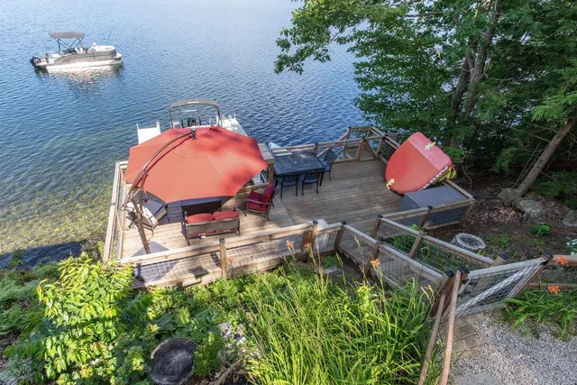 $1,395,000 | 245 North Road, Deerfield, NH 03037