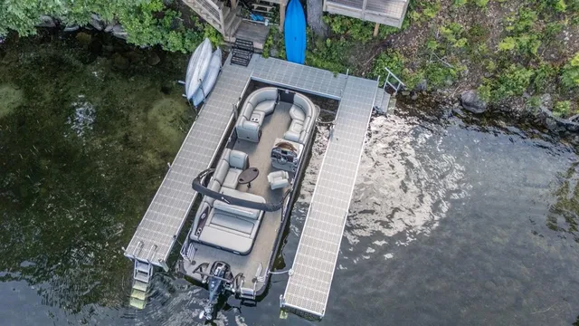 $1,395,000 | 245 North Road, Deerfield, NH 03037