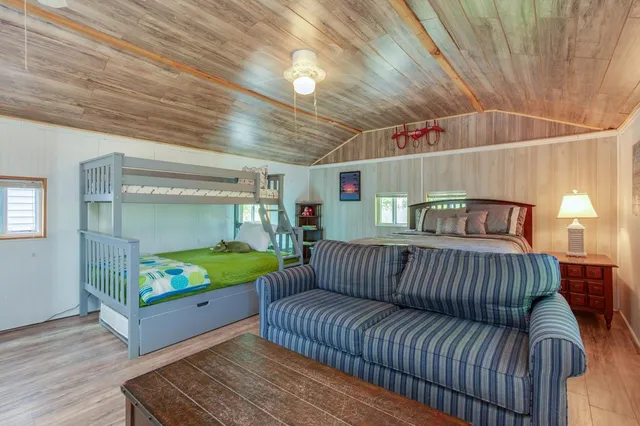 $1,395,000 | 245 North Road, Deerfield, NH 03037