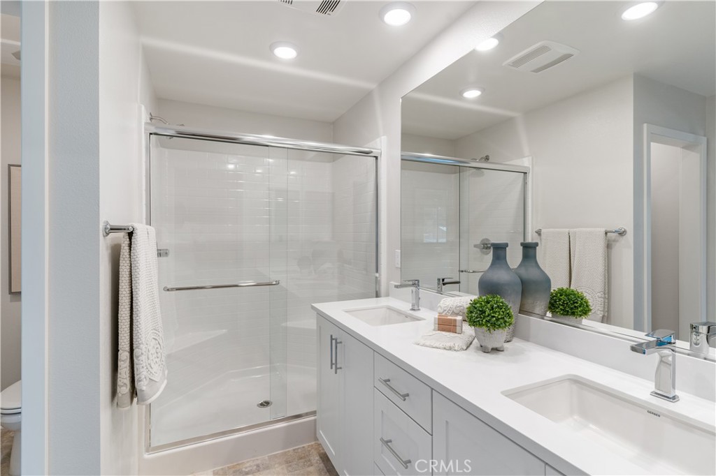 34273 Creek View Lane Yucaipa, CA 92399 - Photo 26 of 32