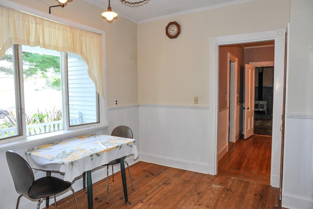 32 Victor Road Portland, ME 04103 - Photo 10 of 18 Eat-in Kitchen