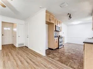 $2,200 | 6924 Richardson Drive, Watauga, TX 76148
