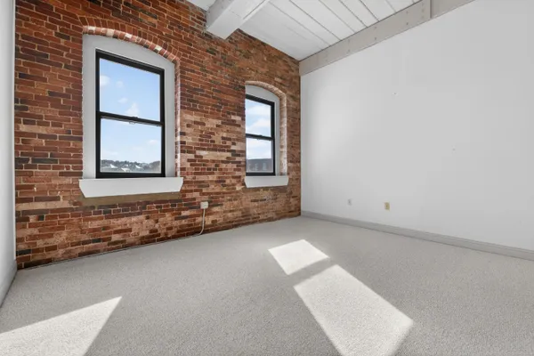 $349,000 | 1 Saco Island Terrace, Unit 331, Saco, ME 04072