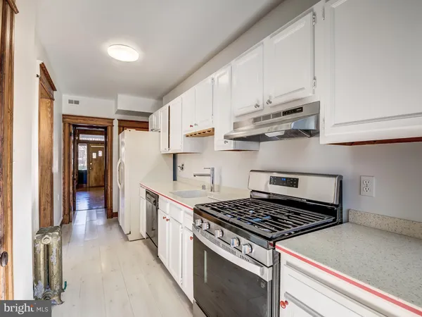 $1,500 | 4008 Illinois Avenue Northwest, Washington, DC 20011