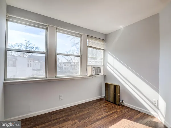 $1,500 | 4008 Illinois Avenue Northwest, Washington, DC 20011