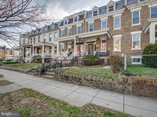 $1,500 | 4008 Illinois Avenue Northwest, Washington, DC 20011