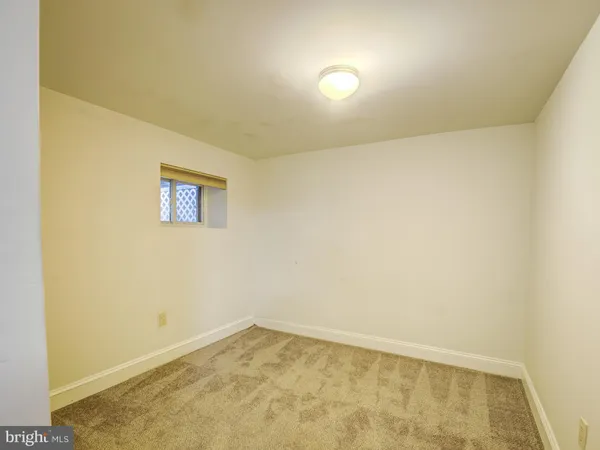 $1,500 | 4008 Illinois Avenue Northwest, Washington, DC 20011