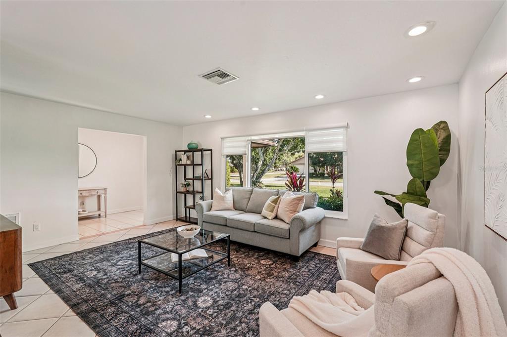 4963 Rutland Gate Sarasota, FL 34235 - Photo 11 of 64