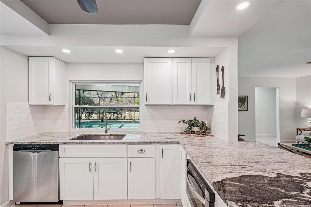 4963 Rutland Gate Sarasota, FL 34235 - Photo 19 of 64