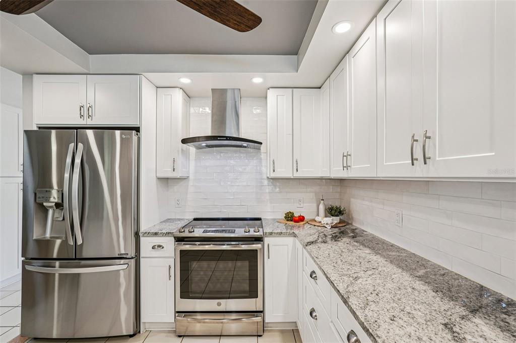 4963 Rutland Gate Sarasota, FL 34235 - Photo 20 of 64