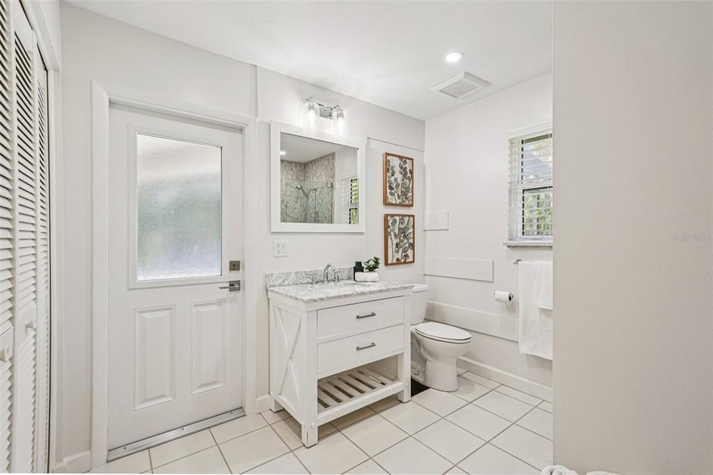 4963 Rutland Gate Sarasota, FL 34235 - Photo 32 of 64