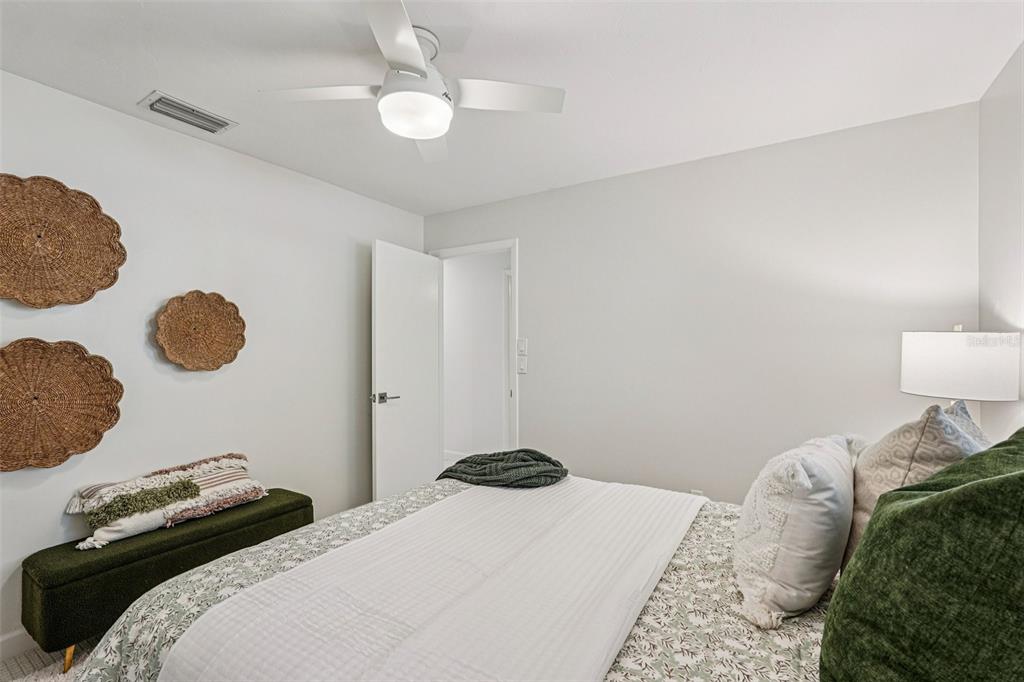 4963 Rutland Gate Sarasota, FL 34235 - Photo 35 of 64