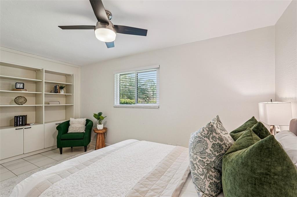 4963 Rutland Gate Sarasota, FL 34235 - Photo 37 of 64