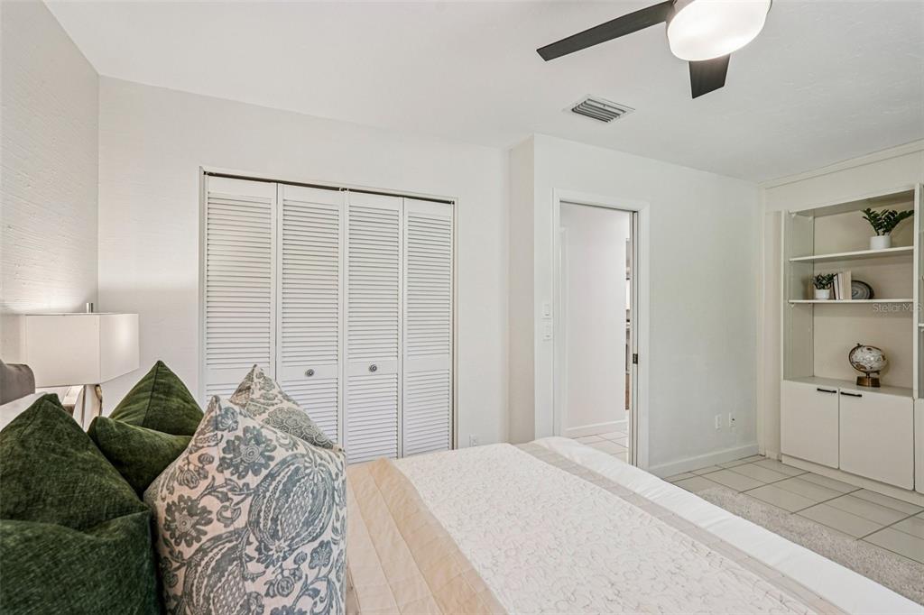 4963 Rutland Gate Sarasota, FL 34235 - Photo 38 of 64