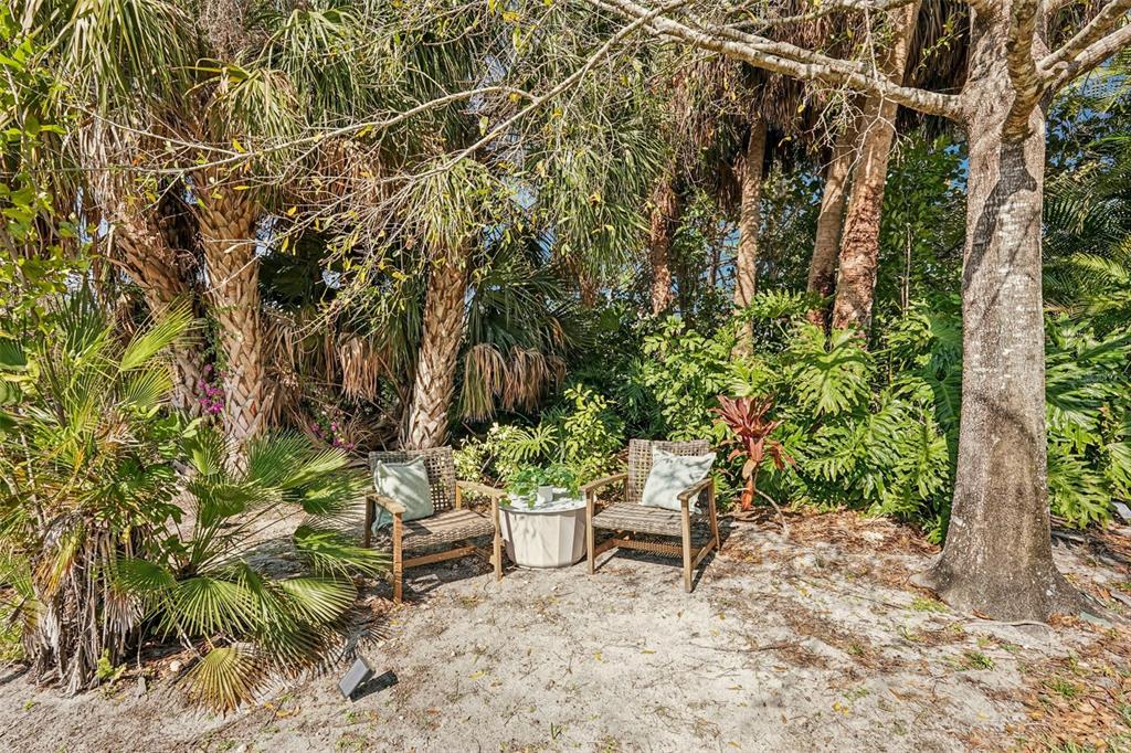 4963 Rutland Gate Sarasota, FL 34235 - Photo 4 of 64