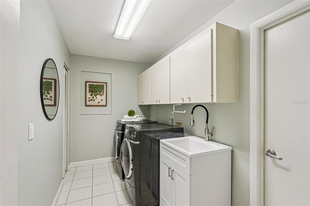 4963 Rutland Gate Sarasota, FL 34235 - Photo 47 of 64