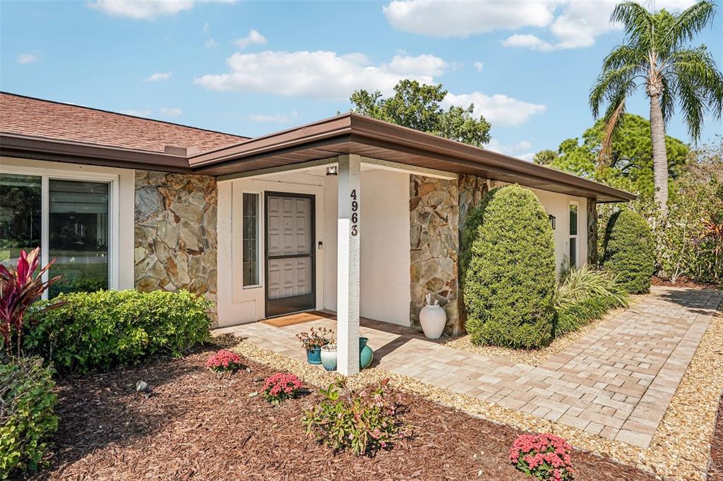 4963 Rutland Gate Sarasota, FL 34235 - Photo 7 of 64