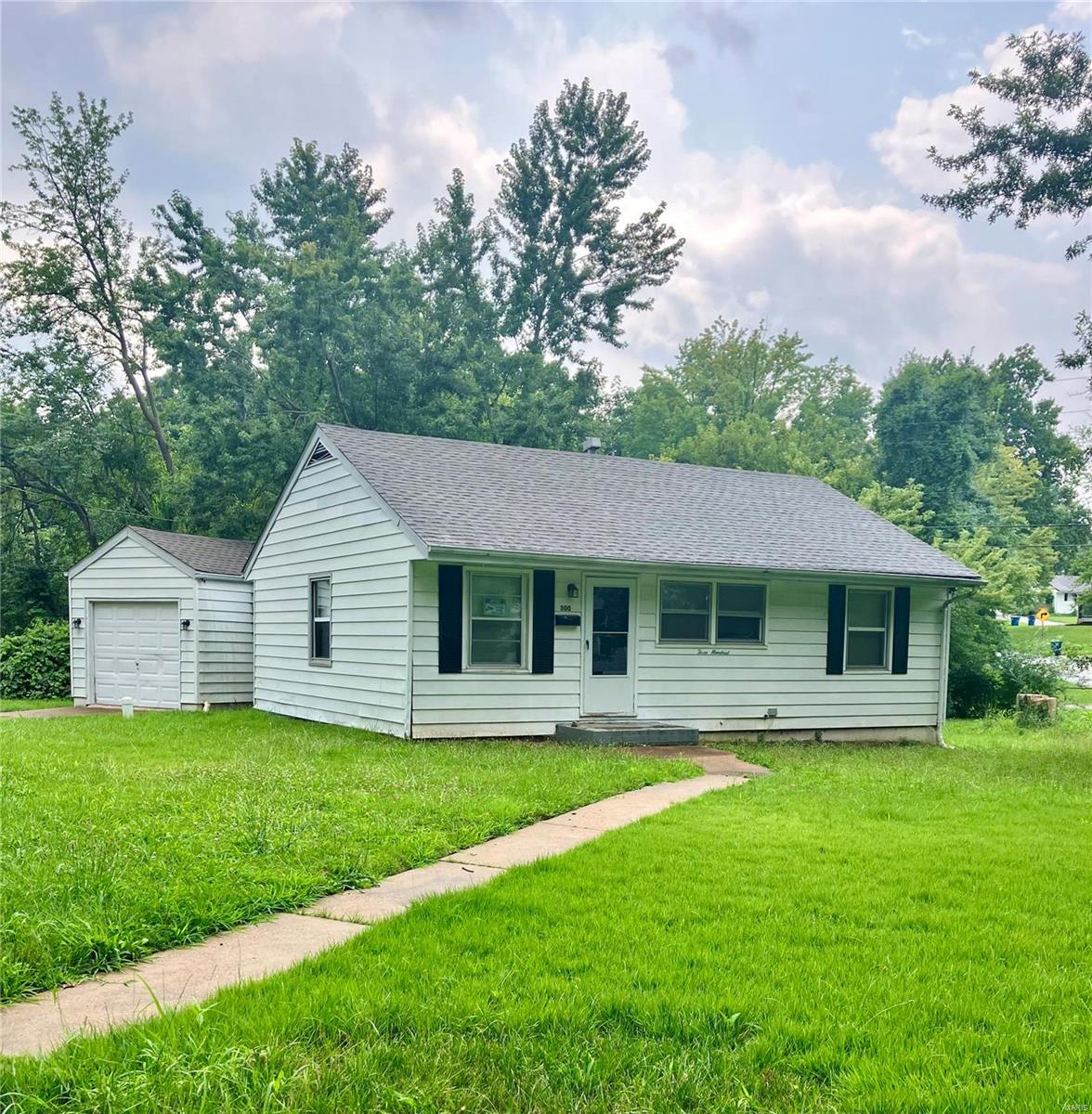 300 Estridge Road St. Louis, MO 63137 - Photo 1 of 12 Gallery Image 1
