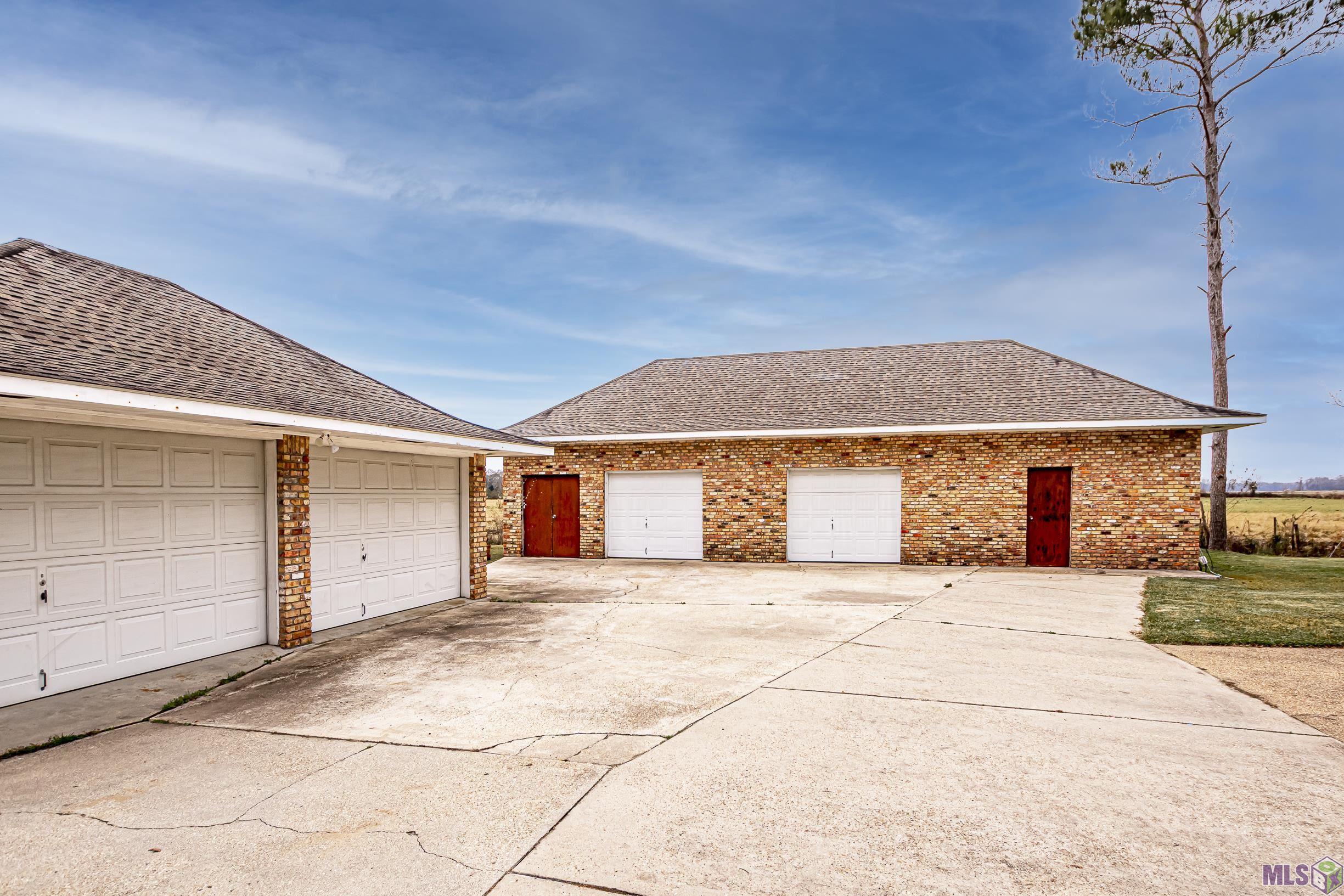 9967 Jack Torres Road Maringouin, LA 70757 - Photo 5 of 28 Gallery Image 5