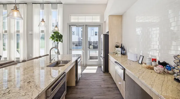 $1,713 | 12752 North Houston Rosslyn Road, Unit 1023, Houston, TX 77086