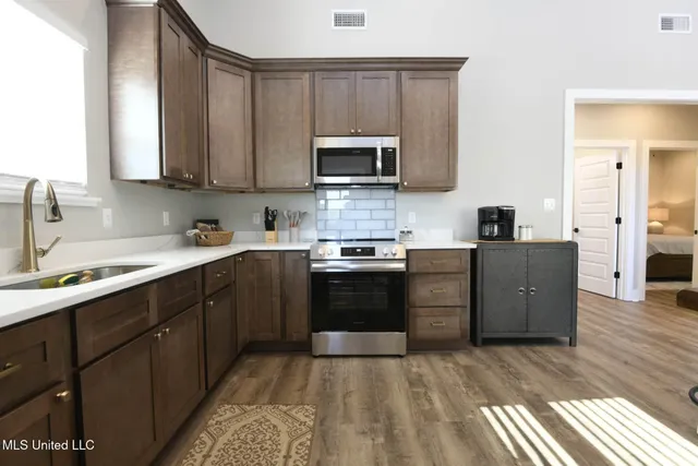 $1,075,000 | 6191 Clermont Boulevard, Bay St. Louis, MS 39520