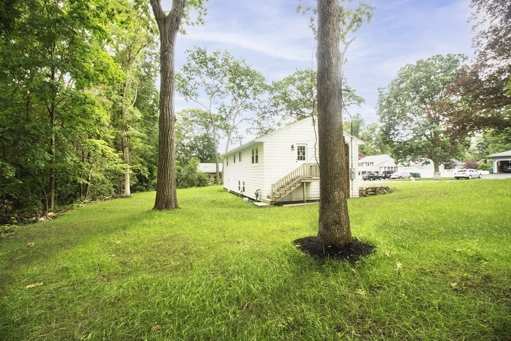 11 Greenwich Road Norwood, MA 02062 - Photo 20 of 20 Gallery Image 20