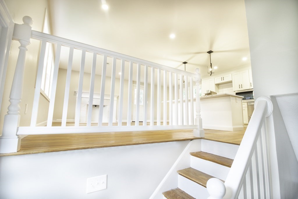 11 Greenwich Road Norwood, MA 02062 - Photo 2 of 20 Gallery Image 2