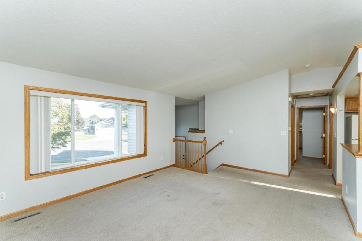 6372 Bandel Lane Northwest Rochester, MN 55901 - Photo 9 of 20