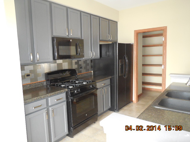 1968 West Cobblestone Road, Unit 1968 Romeoville, IL 60446 - Photo 4 of 17