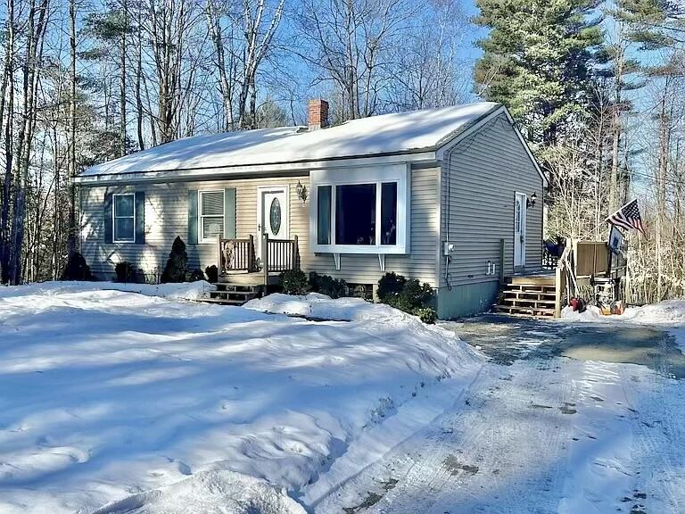 39 Davis Road Fairfield, ME 04937 - Photo 2 of 20 IMG_6244