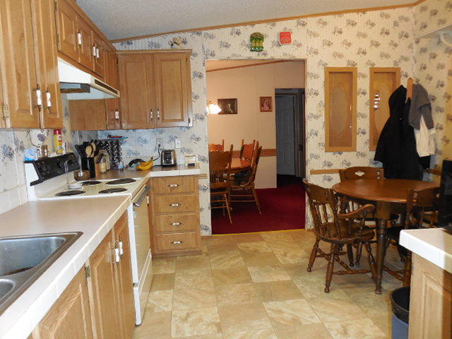 104 Honeysuckle Rose Road Vinton, VA 24179 - Photo 13 of 24 Kitchen V