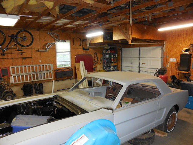 104 Honeysuckle Rose Road Vinton, VA 24179 - Photo 20 of 24 Garage
