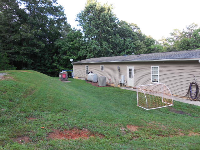 104 Honeysuckle Rose Road Vinton, VA 24179 - Photo 24 of 24 Back Yard II