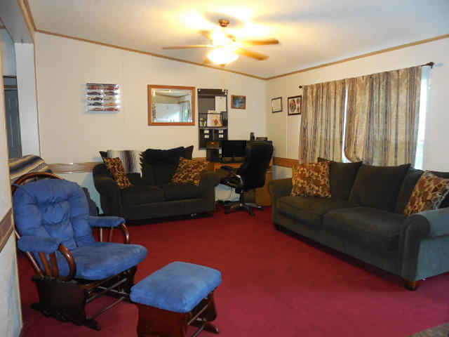 104 Honeysuckle Rose Road Vinton, VA 24179 - Photo 4 of 24 Living Room