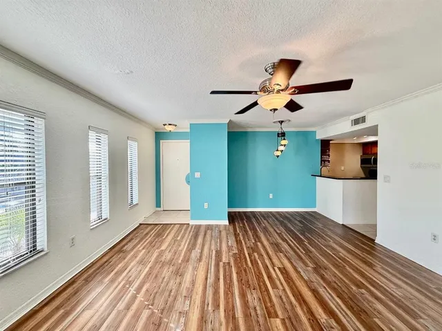 $1,700 | 704 Lyndhurst Street, Unit 624, Dunedin, FL 34698