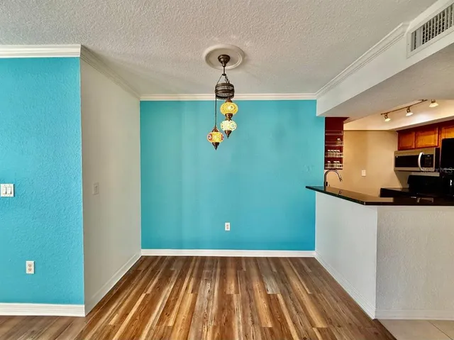 $1,700 | 704 Lyndhurst Street, Unit 624, Dunedin, FL 34698