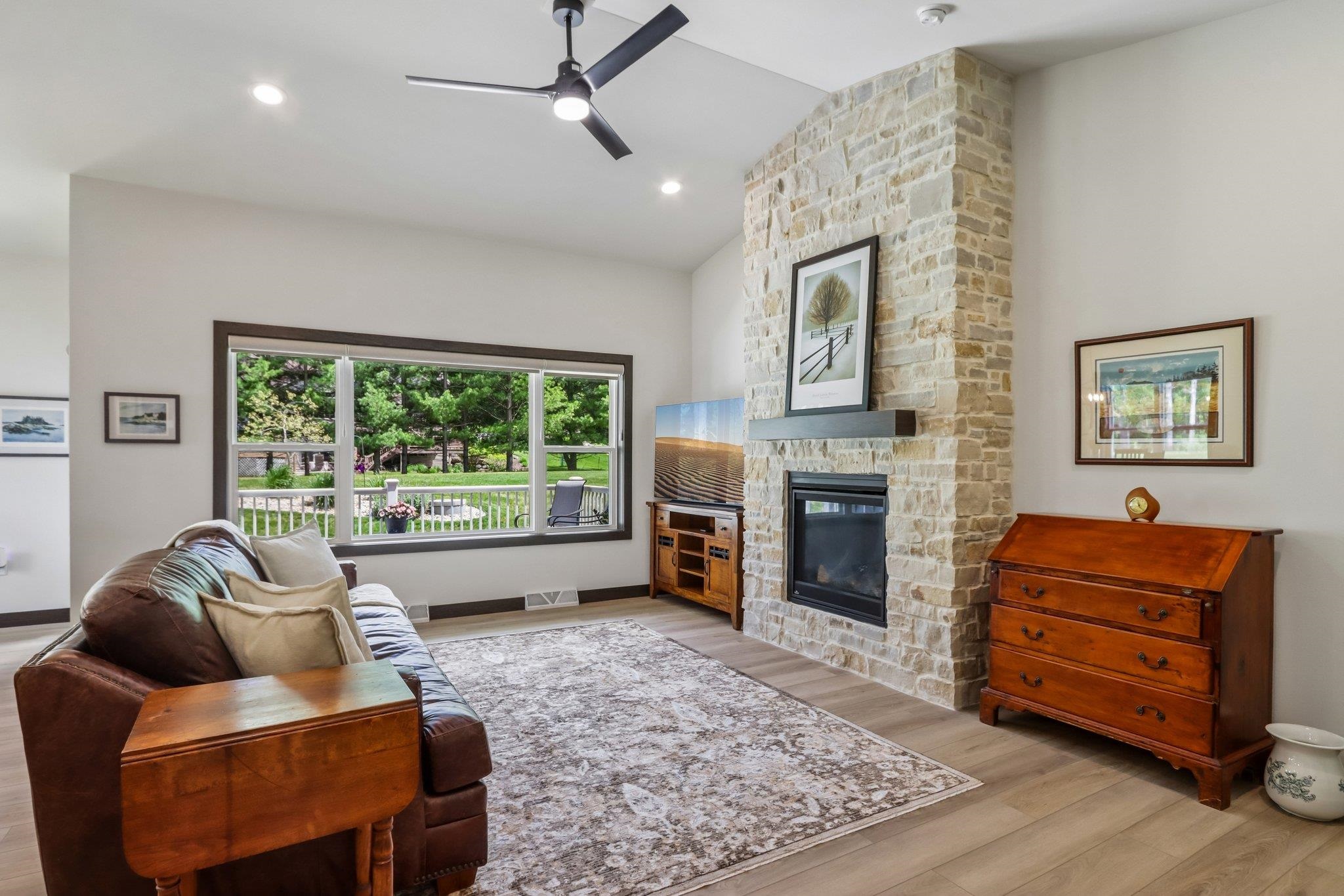 N842 Golf, Unit 4 Prairie du Sac, WI 53578 - Photo 5 of 59