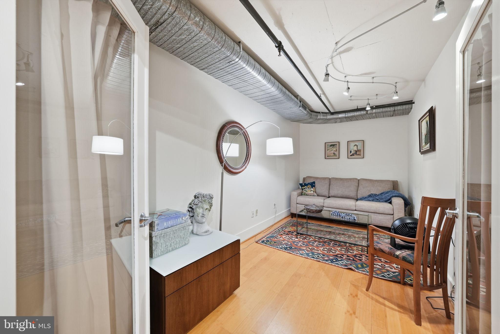 2328 Champlain Street Northwest, Unit 101 Washington, DC 20009 - Photo 17 of 32