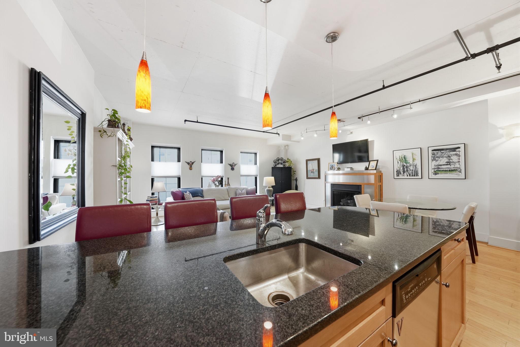 2328 Champlain Street Northwest, Unit 101 Washington, DC 20009 - Photo 3 of 32