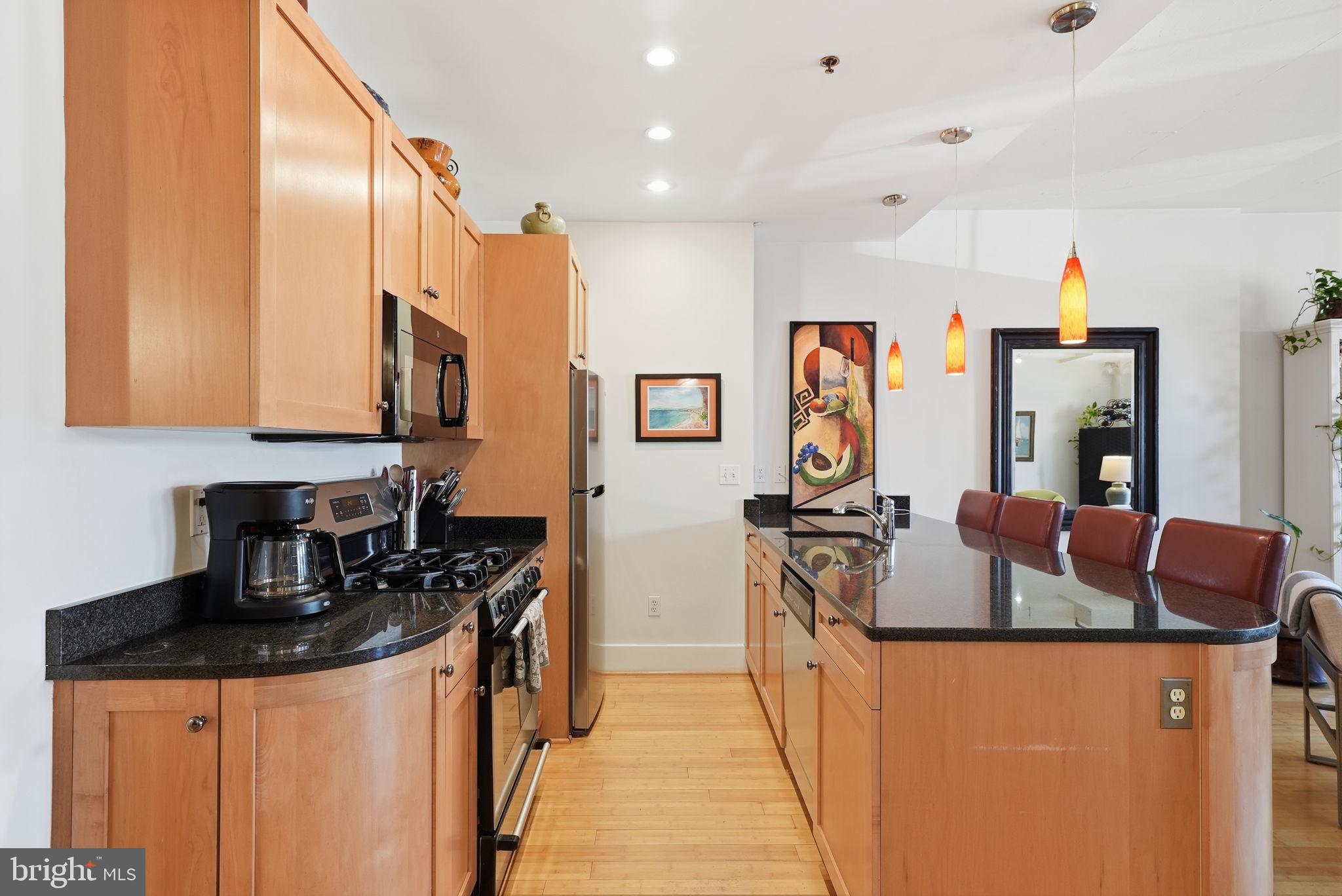 2328 Champlain Street Northwest, Unit 101 Washington, DC 20009 - Photo 9 of 32