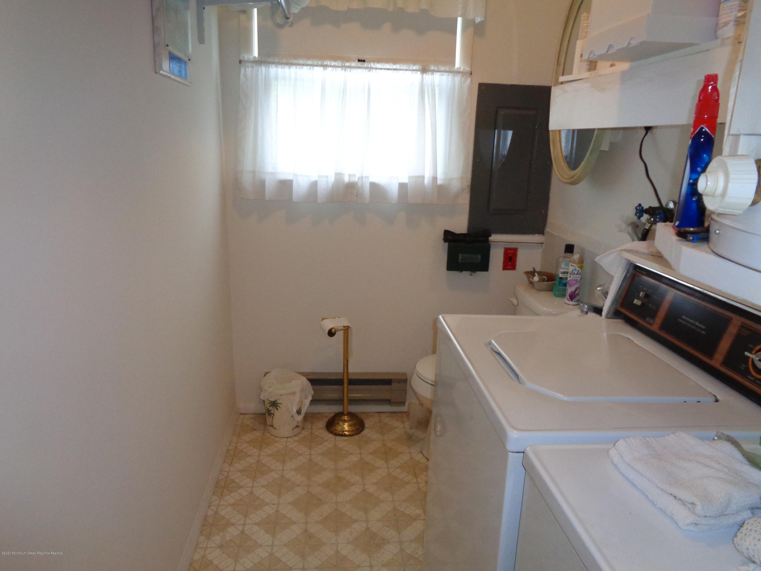 30 Hartford Road Whiting, NJ 08759 - Photo 13 of 16 30 Hartford Inside 009