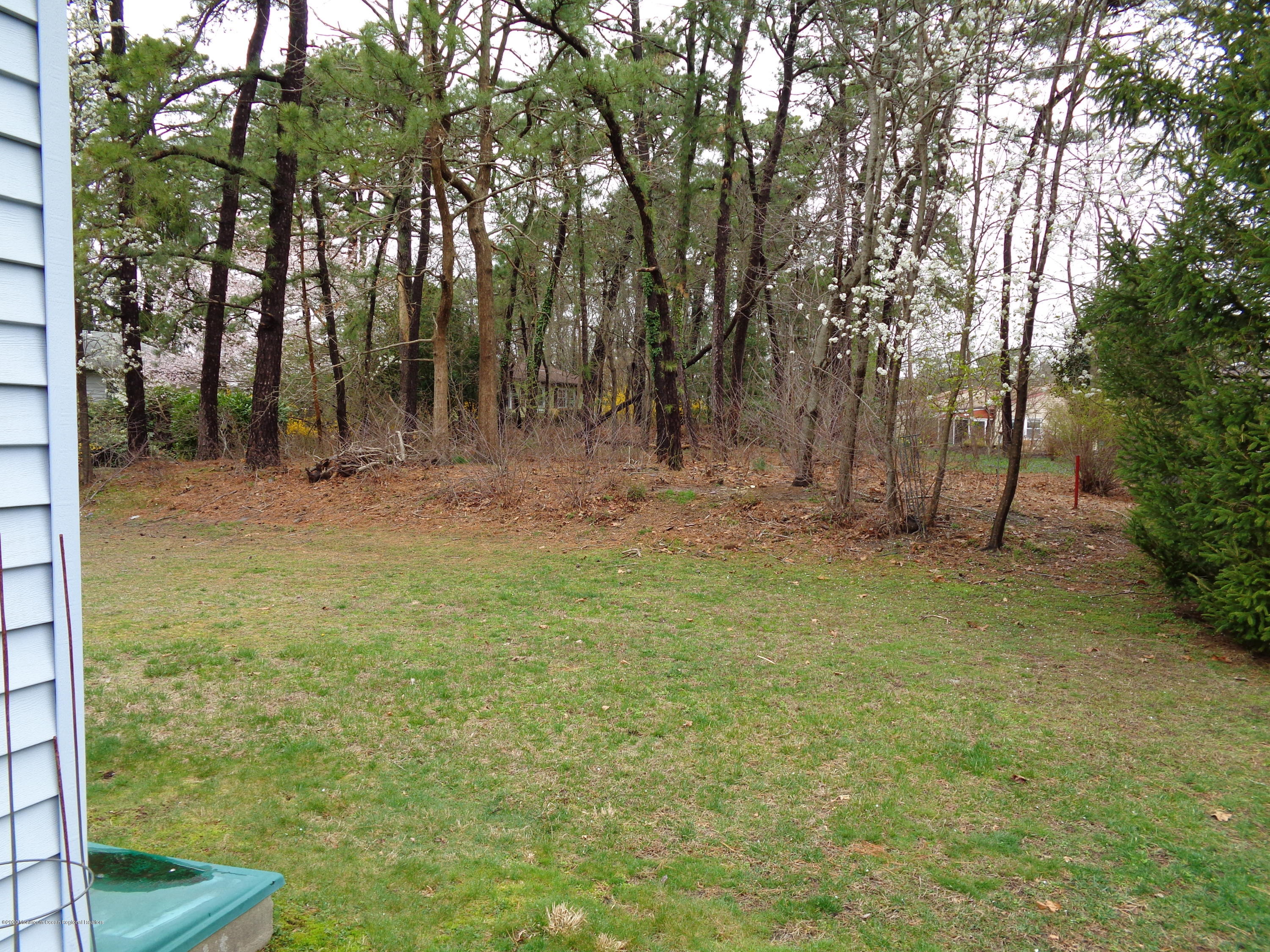 30 Hartford Road Whiting, NJ 08759 - Photo 4 of 16 30 Hartford Outside 007