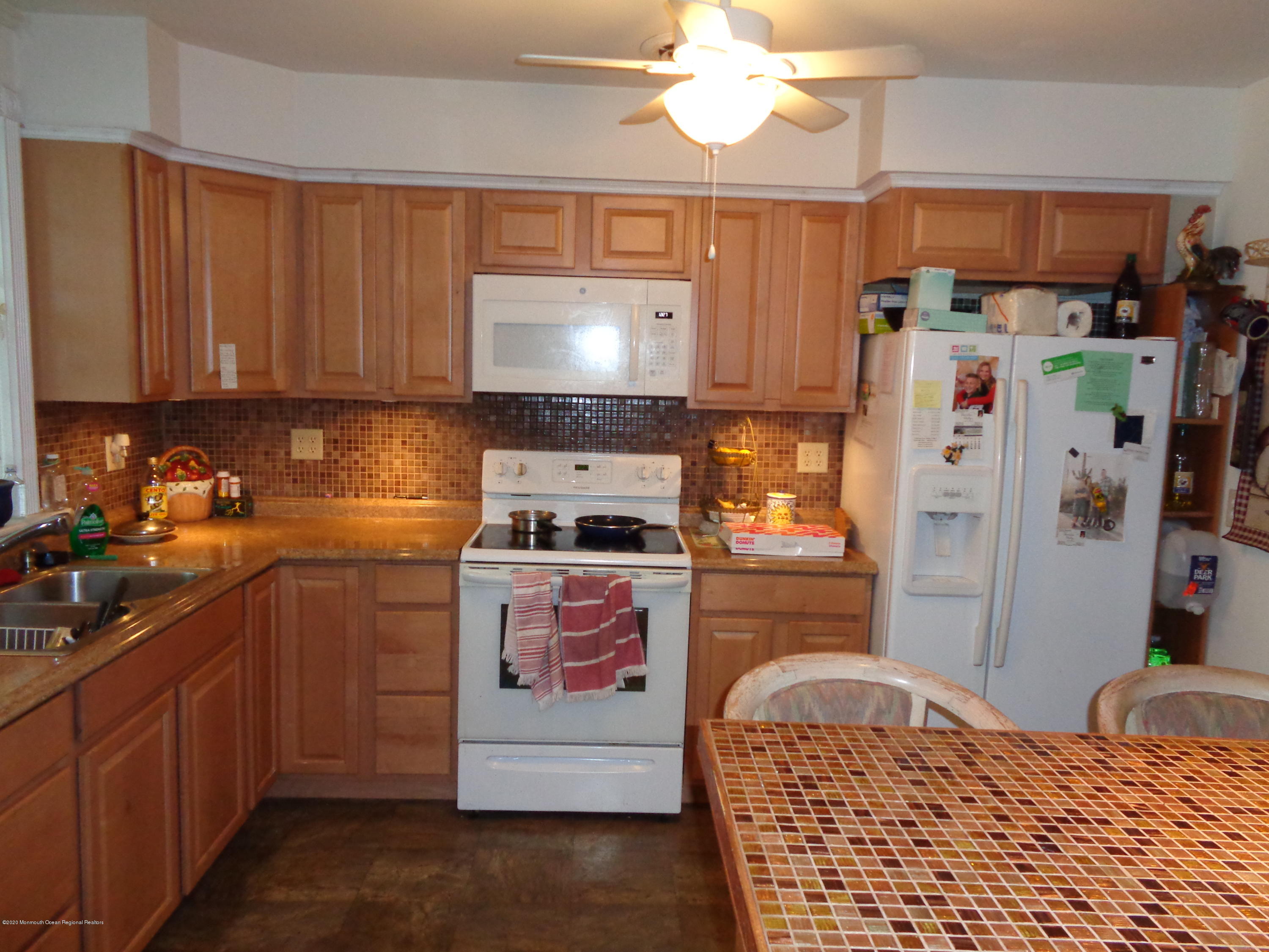 30 Hartford Road Whiting, NJ 08759 - Photo 5 of 16 30 Hartford Inside 024