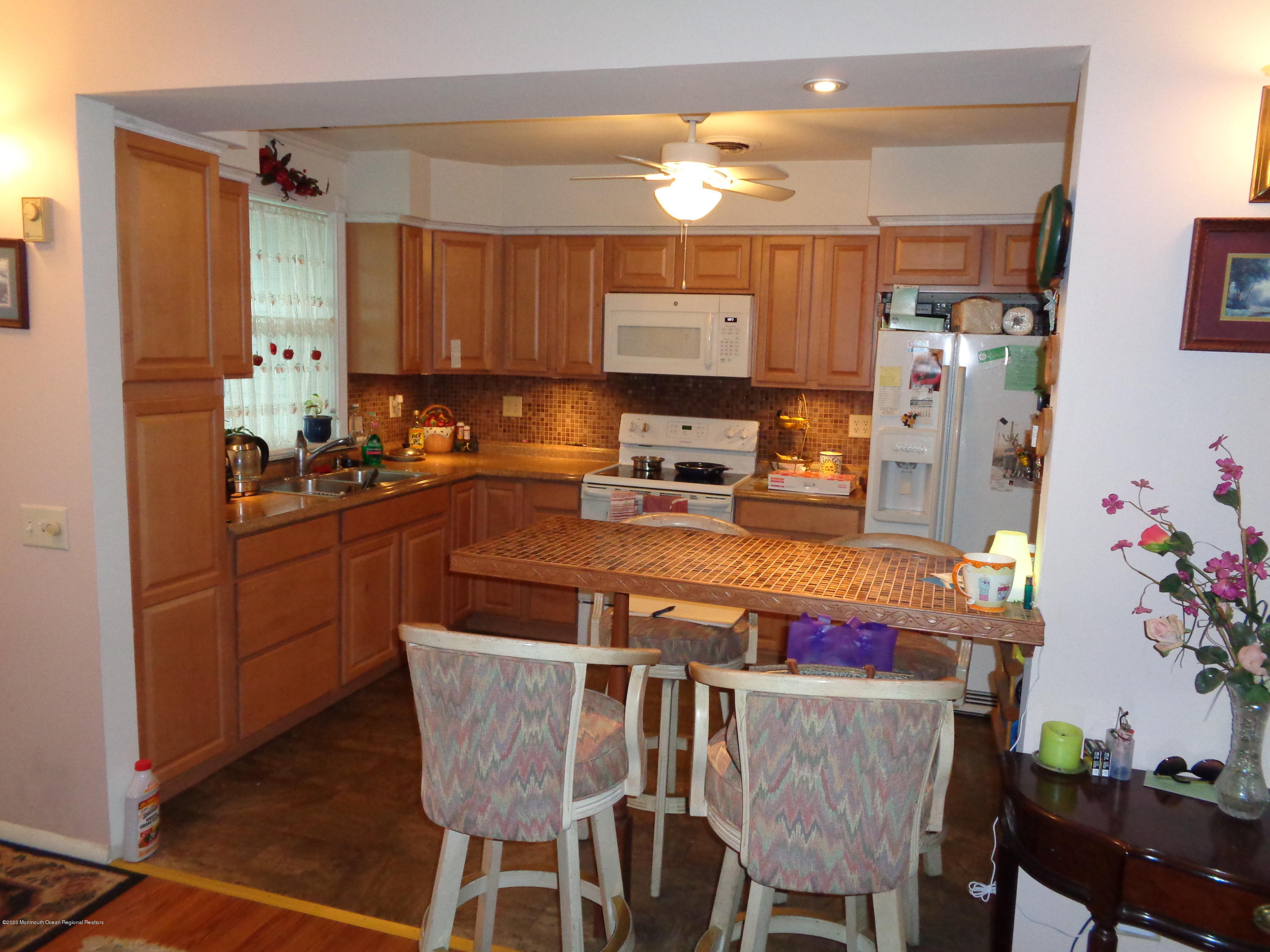 30 Hartford Road Whiting, NJ 08759 - Photo 6 of 16 30 Hartford Inside 013
