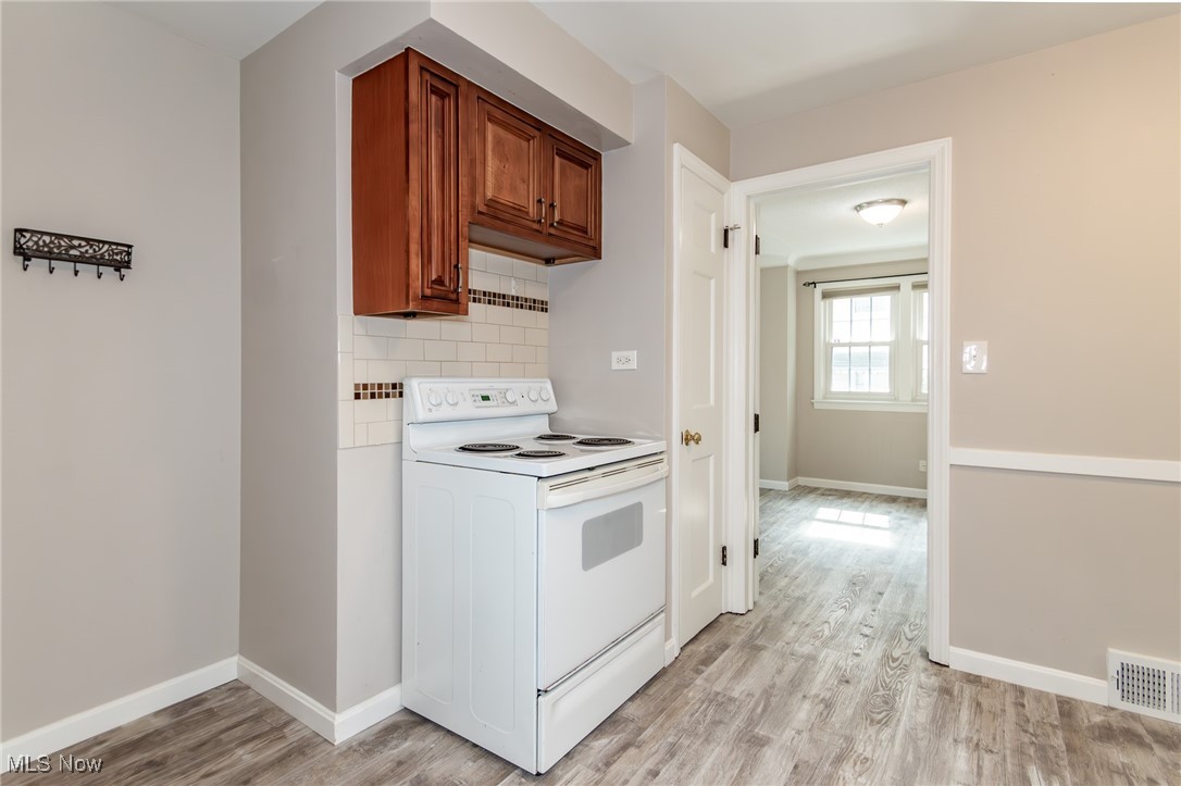 5195 Mayview Road Cleveland, OH 44124 - Photo 42 of 49 Kitchen