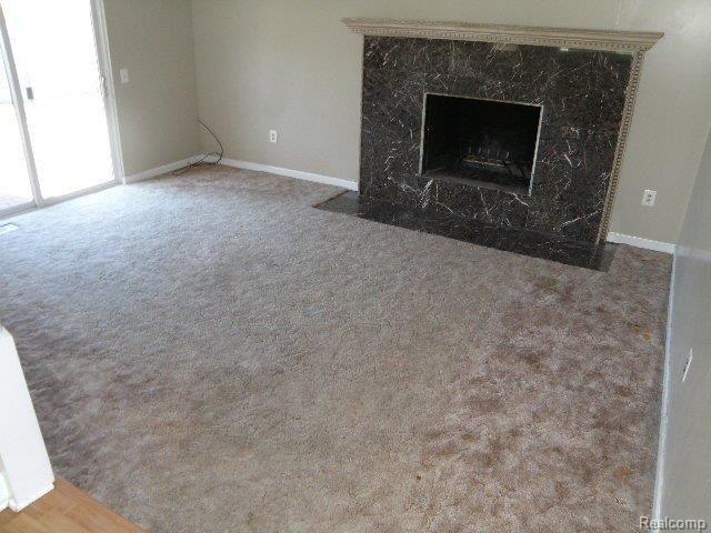 5001 Frazho Road Warren, MI 48091 - Photo 5 of 9 family room.JPG